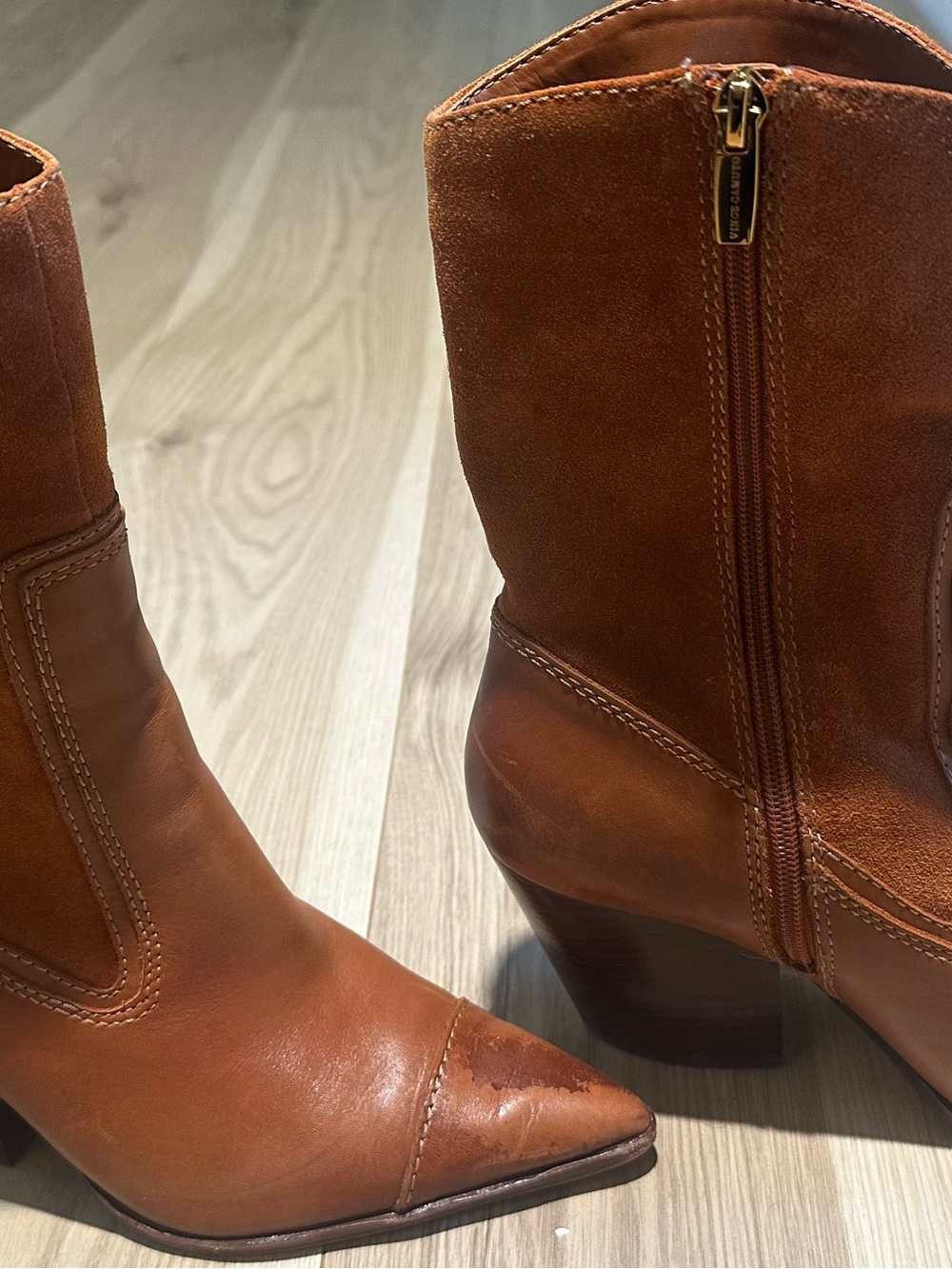 Vince camuto Women's Brown Leather & Suede Western Block Heel Boots booties - Picture 3 of 4